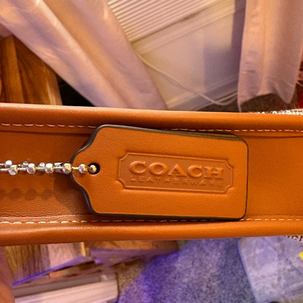Coach Crystal Signature Jacquard edition NWT - Picture 8 of 9